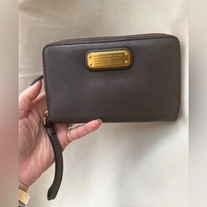 Marc by Marc Jacobs wristlet
